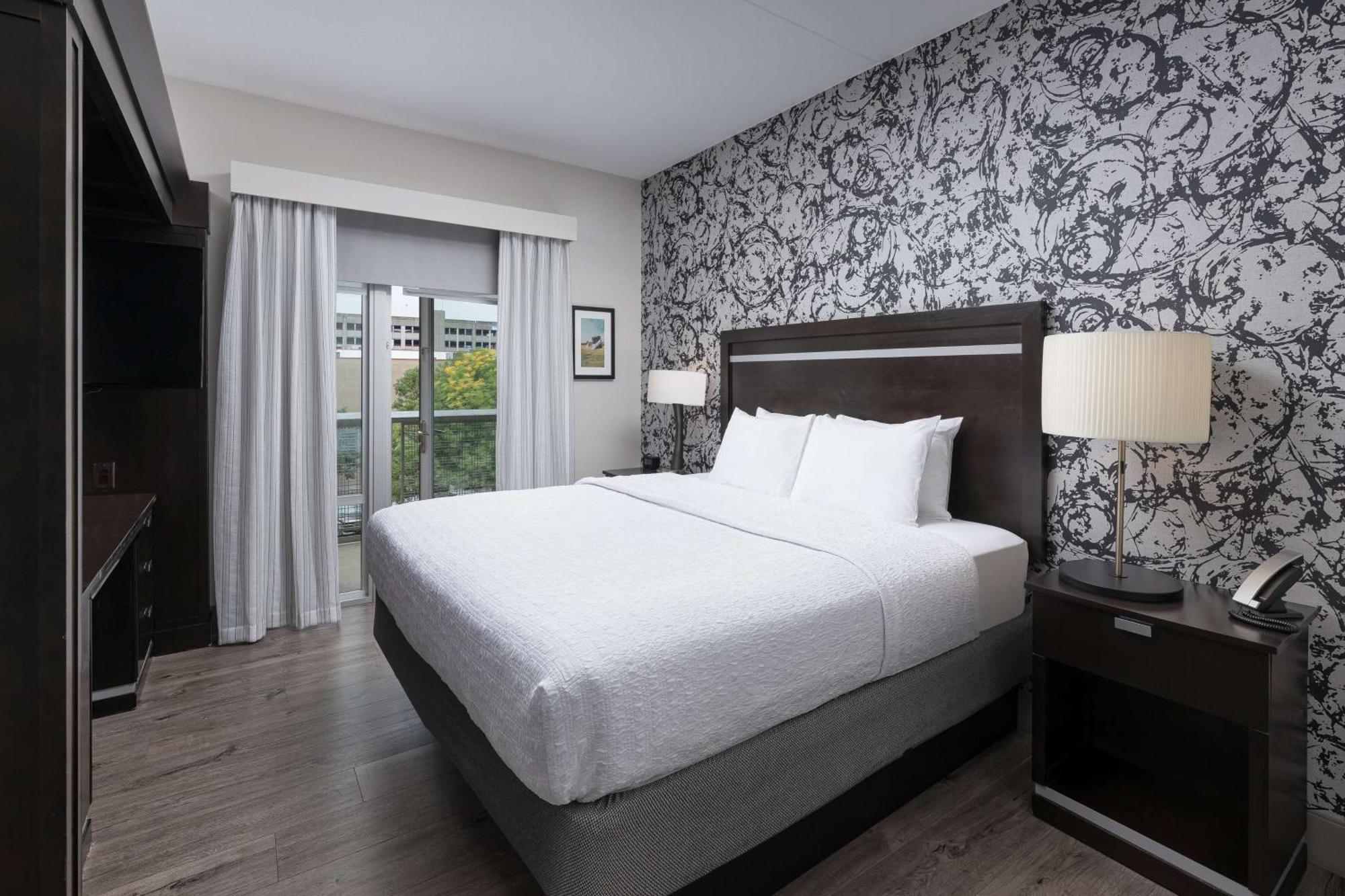 Hampton Inn & Suites Chattanooga Downtown Экстерьер фото