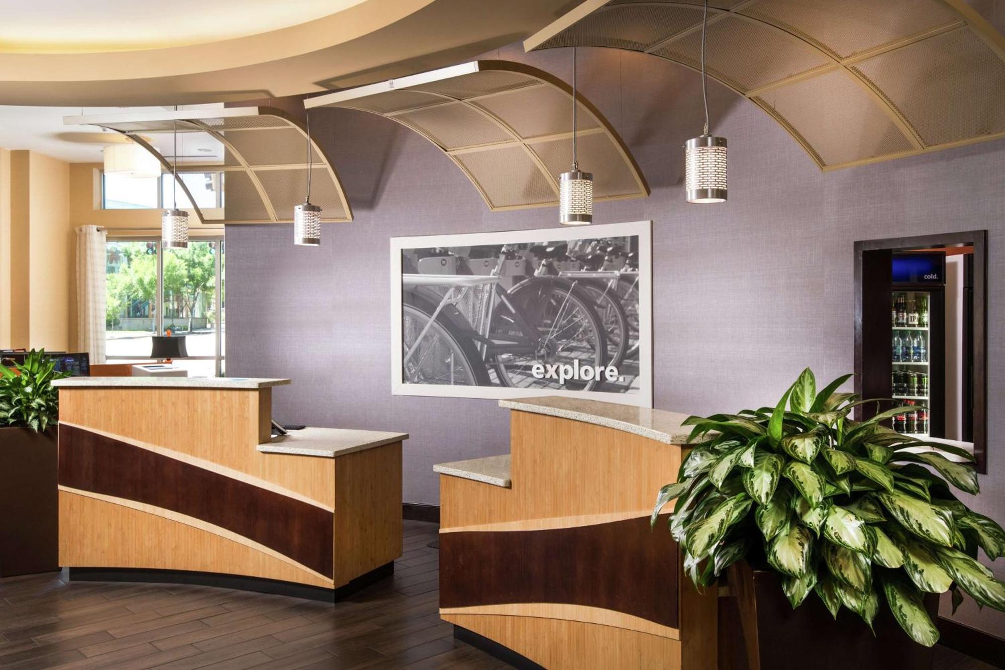 Hampton Inn & Suites Chattanooga Downtown Экстерьер фото